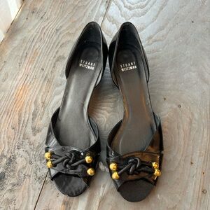 Stuart Weitzman black patent leather kitten heels | size 9